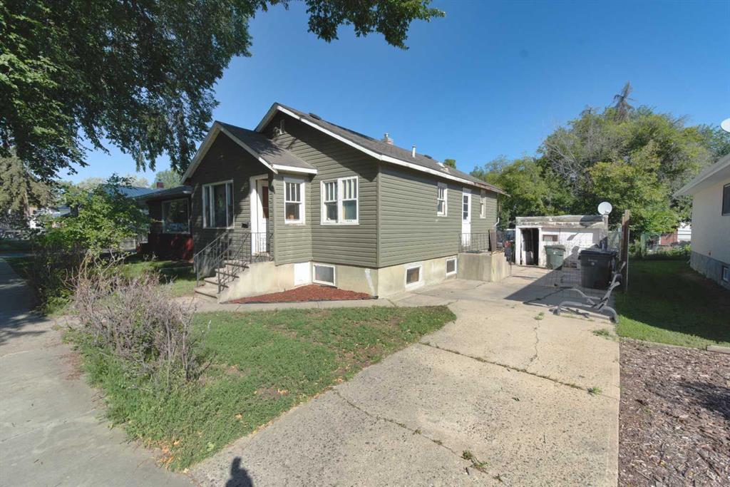 960 5 Street SE
