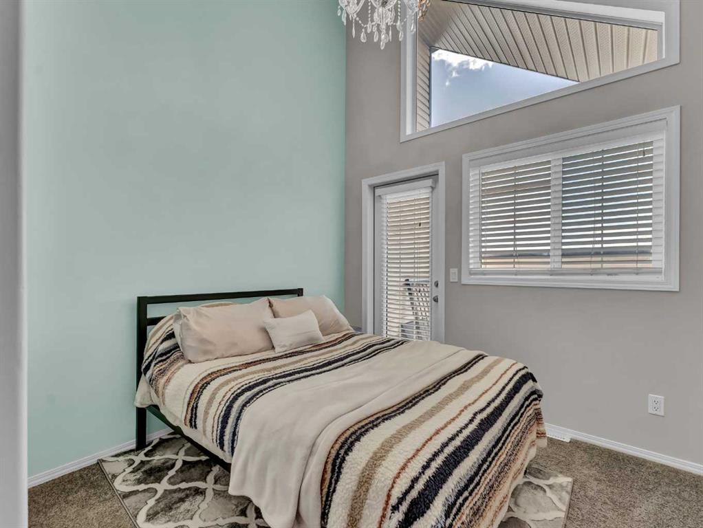 #12 89 Sunrise Way SW