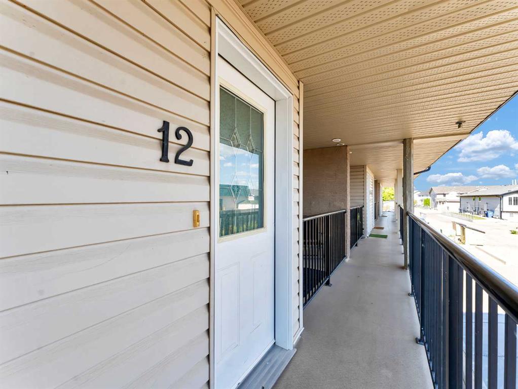 #12 89 Sunrise Way SW