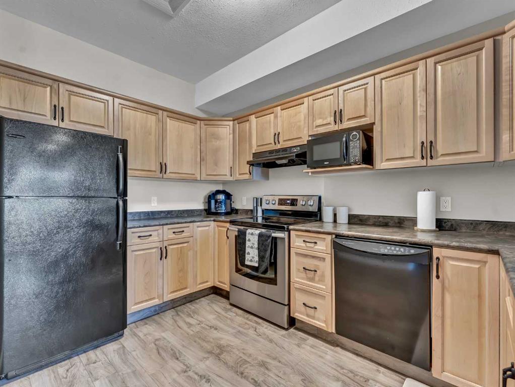 #12 89 Sunrise Way SW
