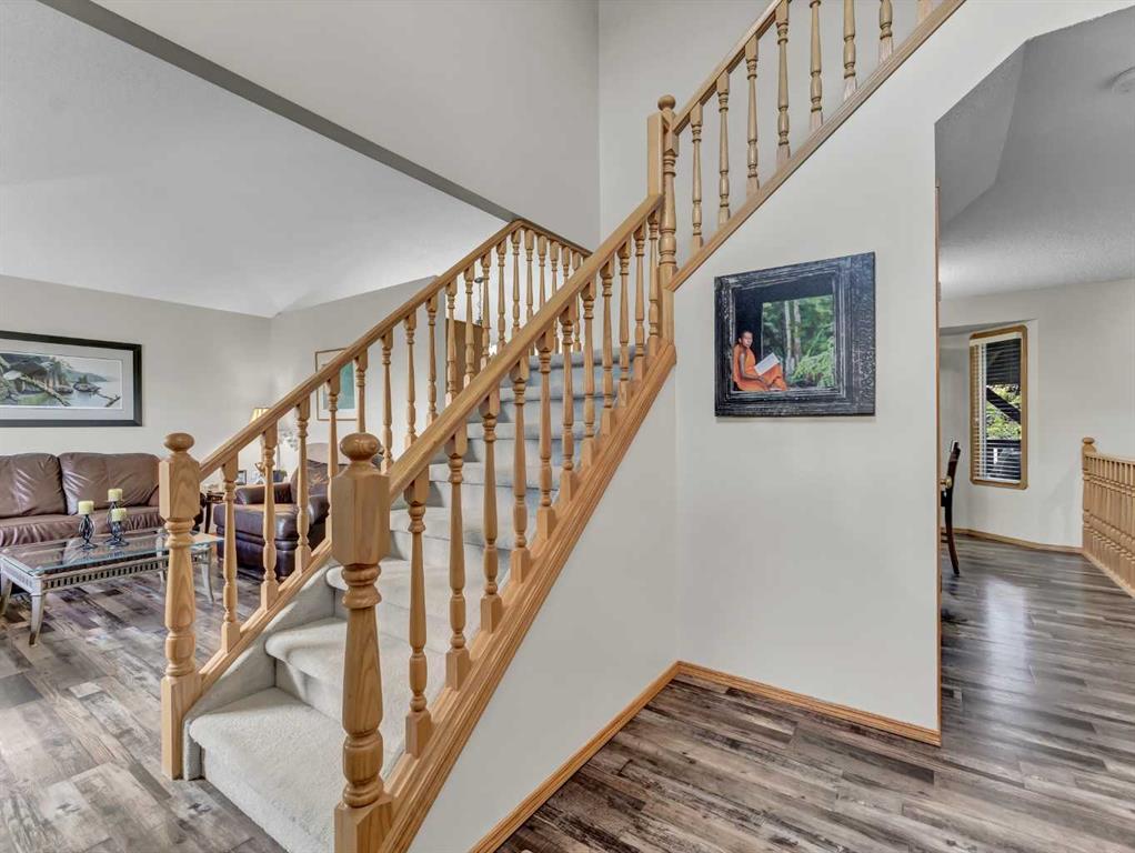 805 Ross Glen Drive SE