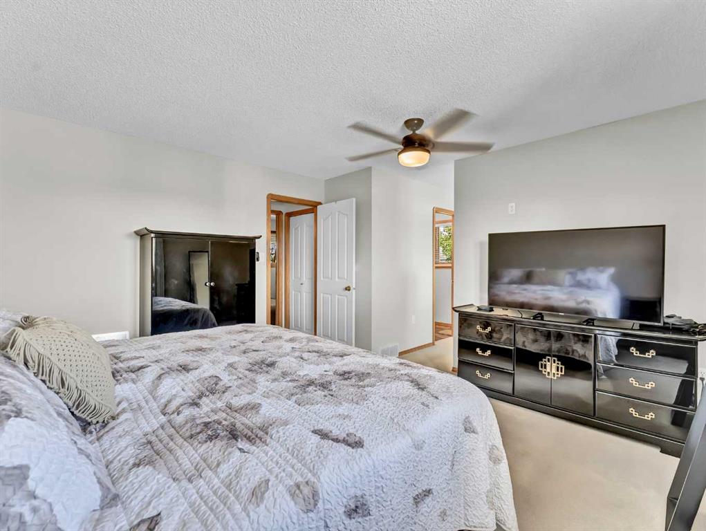 805 Ross Glen Drive SE