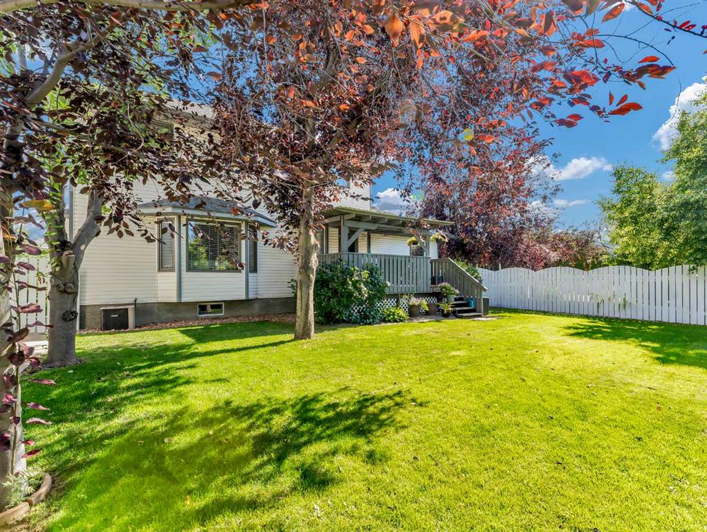 805 Ross Glen Drive SE