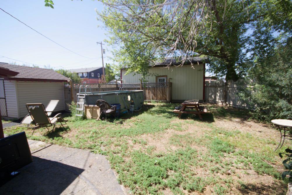 25 4 Street NE