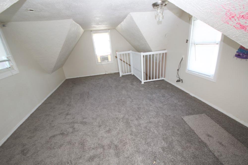 25 4 Street NE