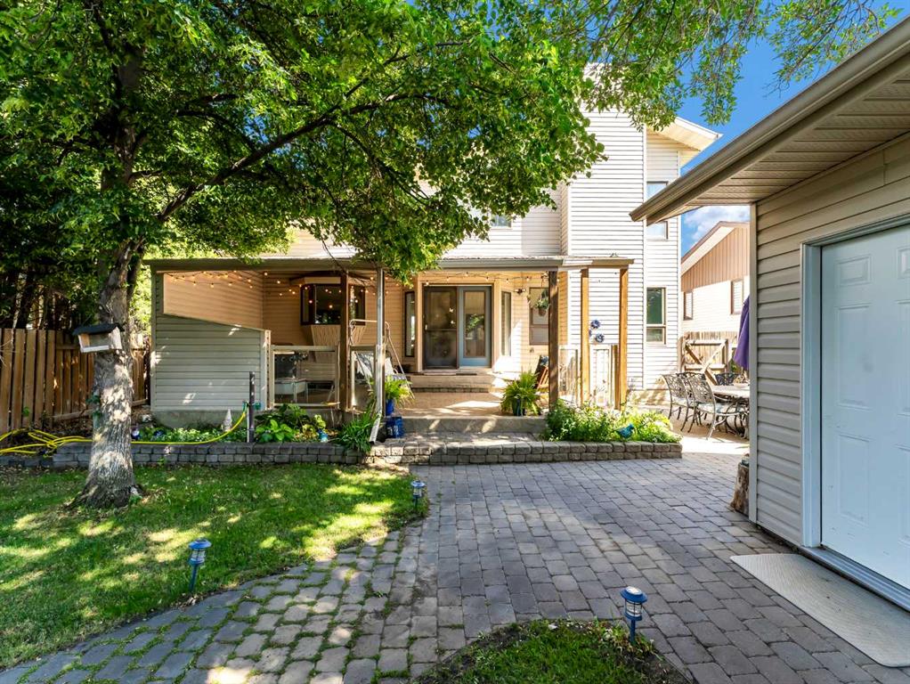 18 Rideau Crescent SE