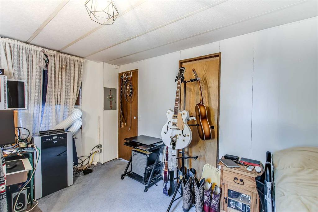 27 De Havilland Boulevard SW