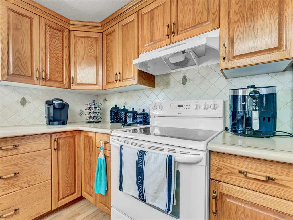 27 Turner Drive SE