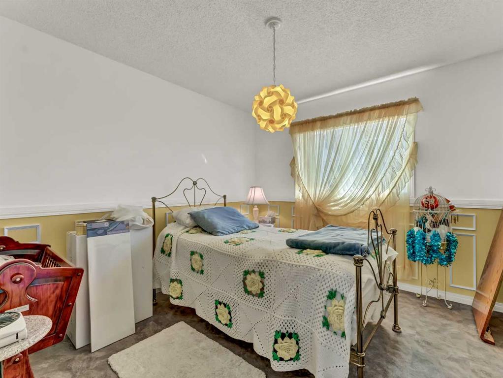 27 Turner Drive SE