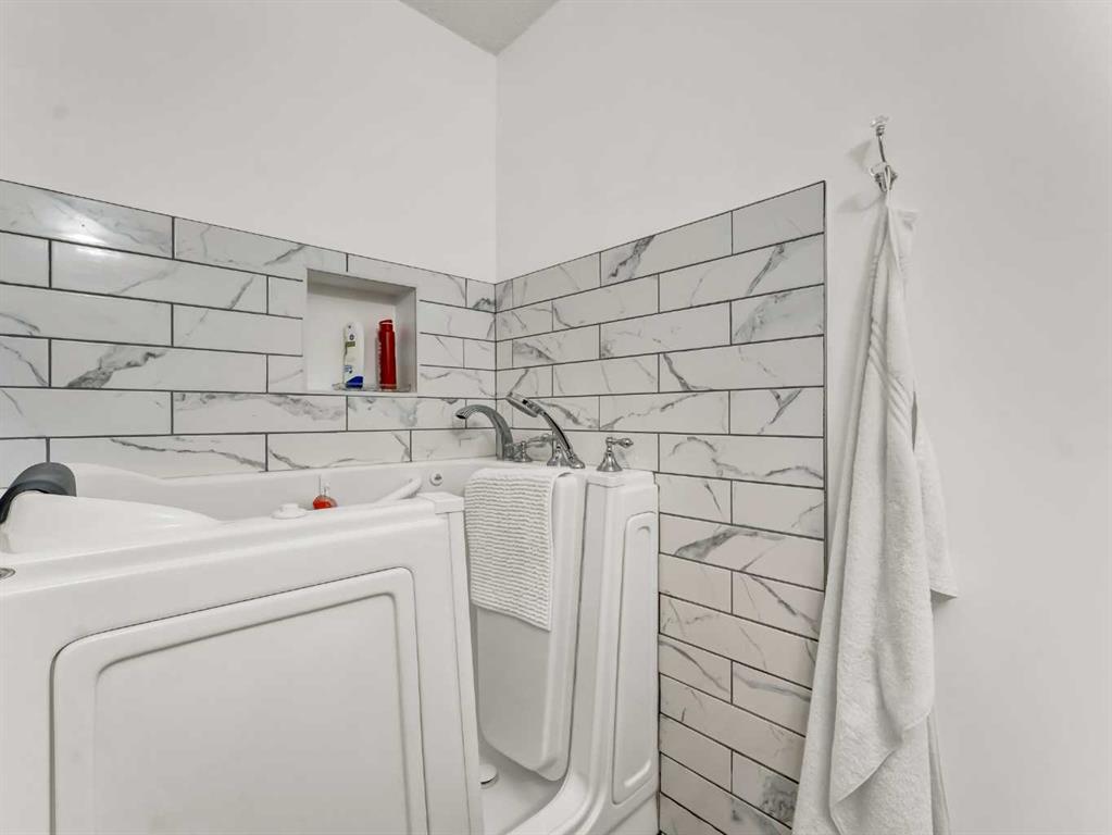 27 Turner Drive SE
