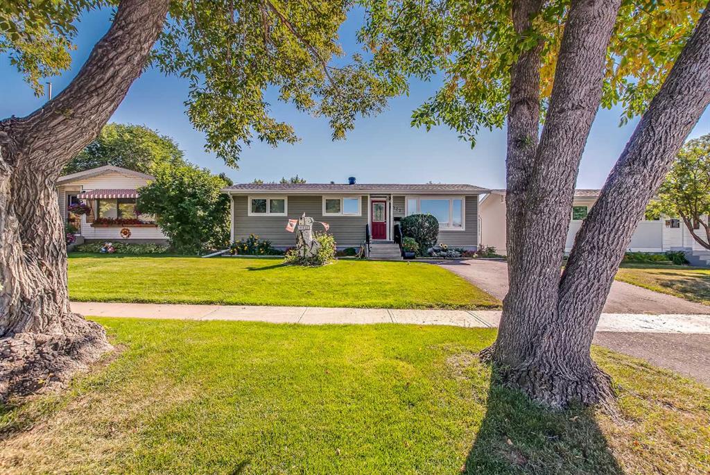 527 5 Street SE, Redcliff