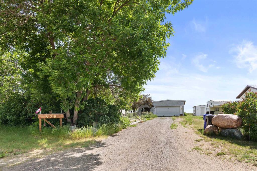 428 6 Street , Suffield
