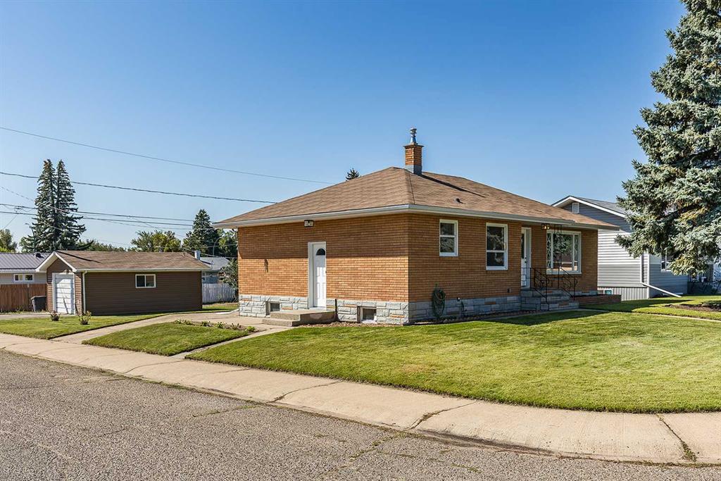 103 Burns Crescent NW