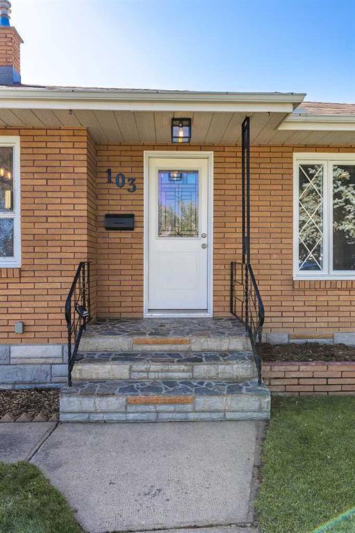 103 Burns Crescent NW