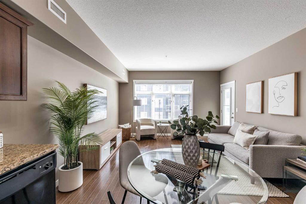 #303 19 Terrace View NE