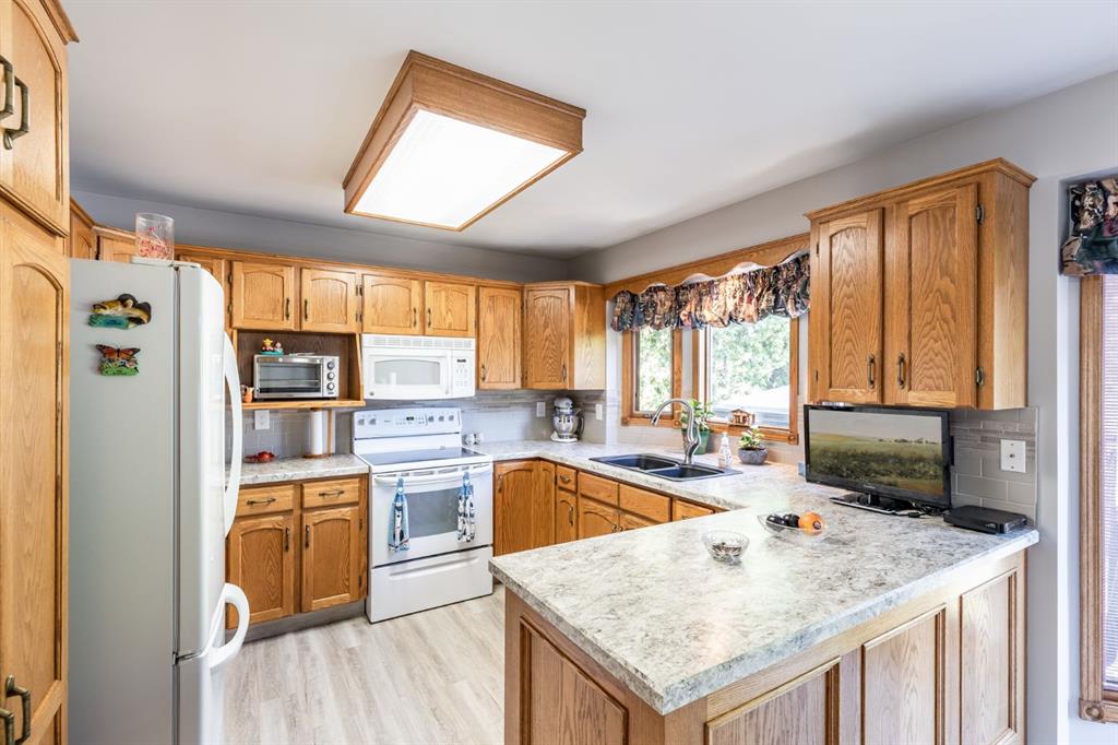 26 Shaw Crescent SE