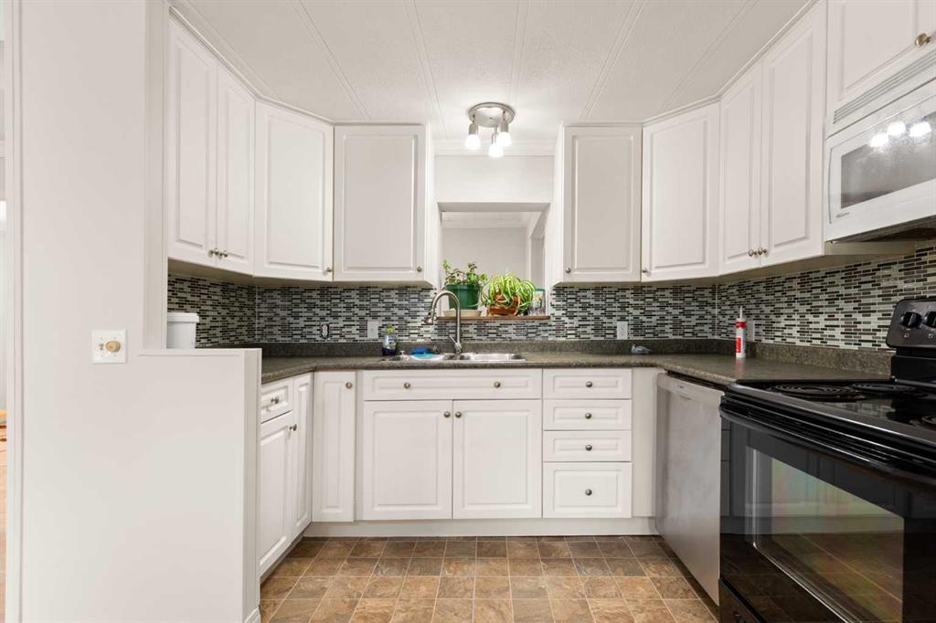 33 De Havilland Boulevard SW