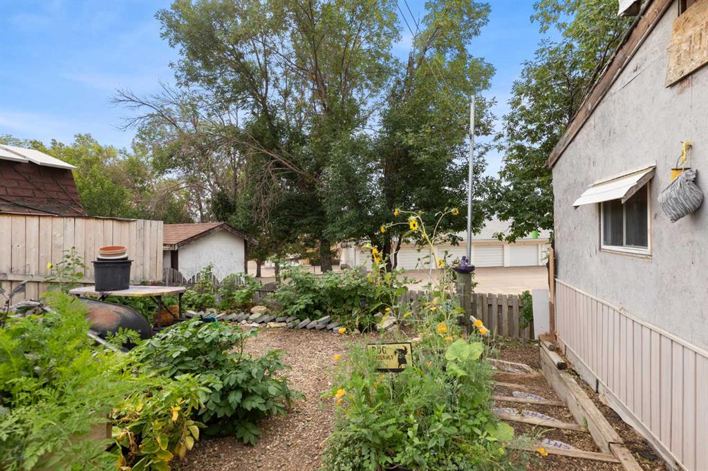 33 De Havilland Boulevard SW