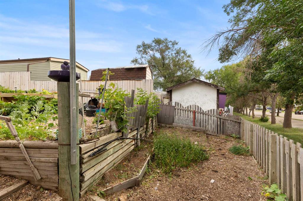 33 De Havilland Boulevard SW