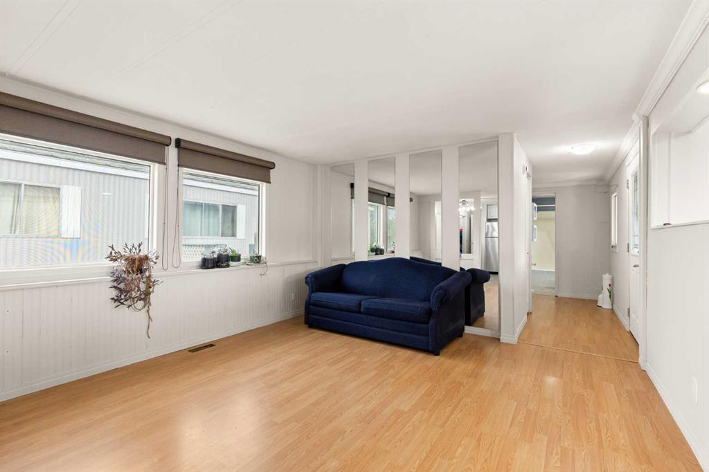 33 De Havilland Boulevard SW