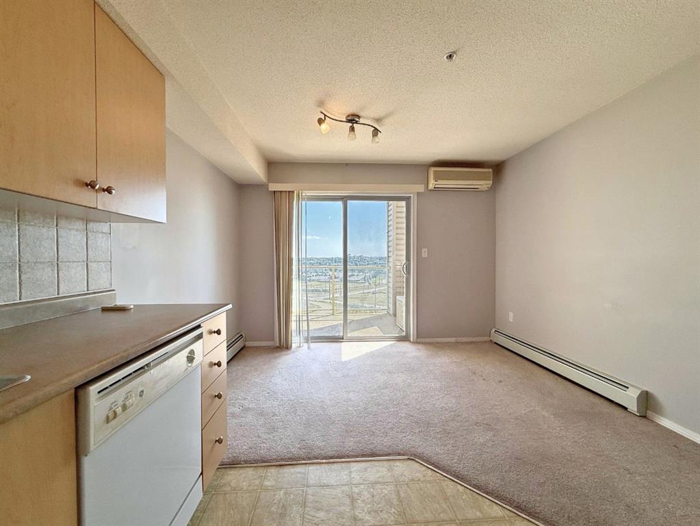 #208 1616 Saamis Drive NW
