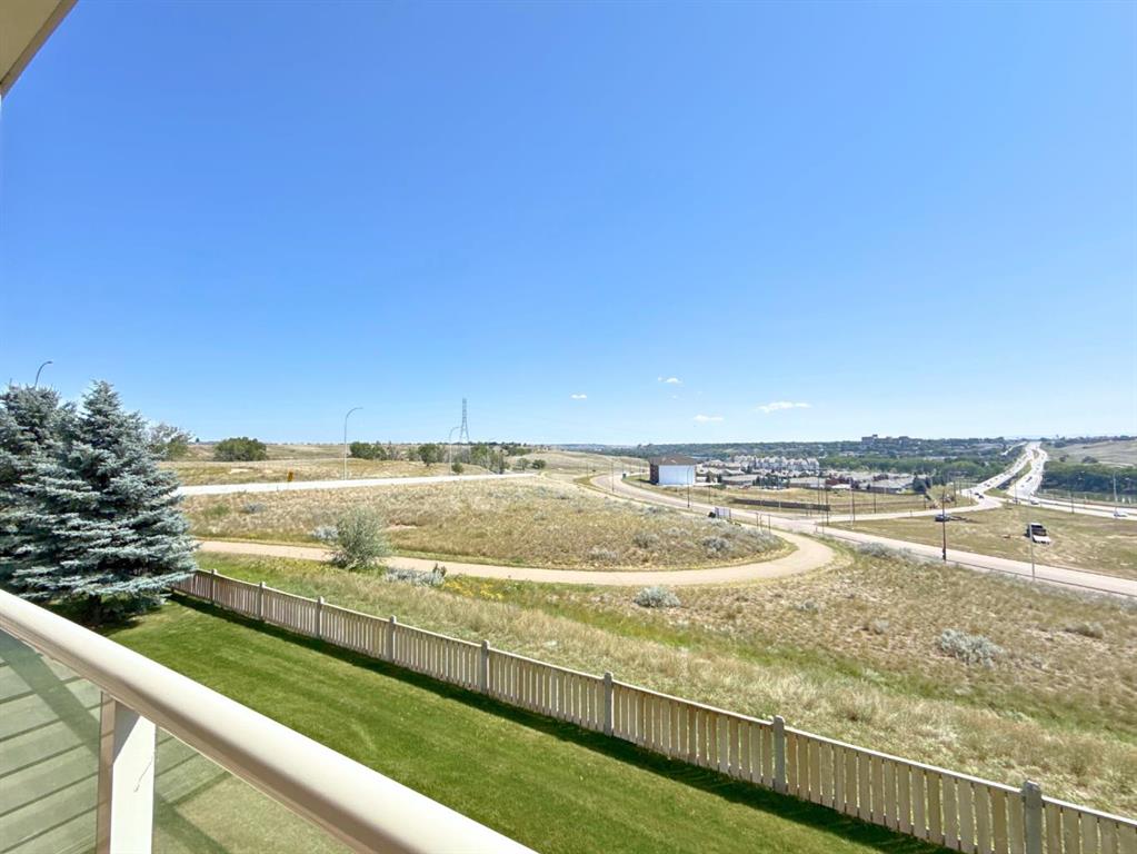 #208 1616 Saamis Drive NW