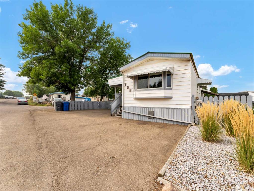 135 Anson Avenue SW, Medicine Hat