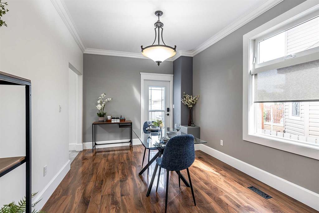 42 4 Street SE