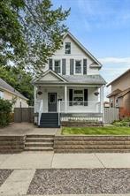 42 4 Street SE, Medicine Hat