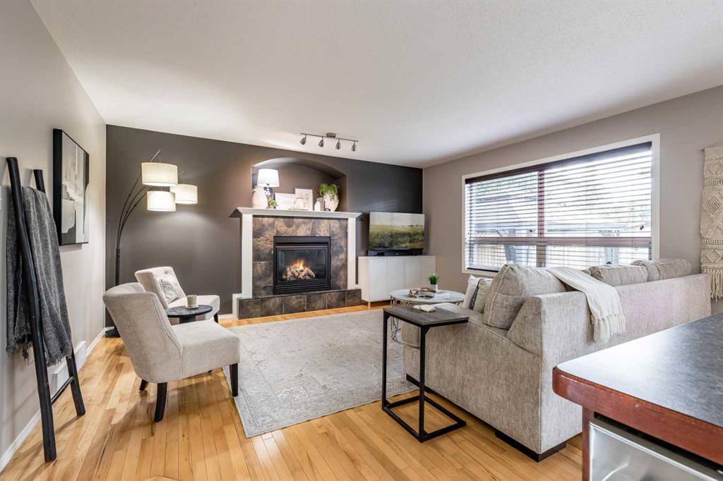116 Vista Close SE