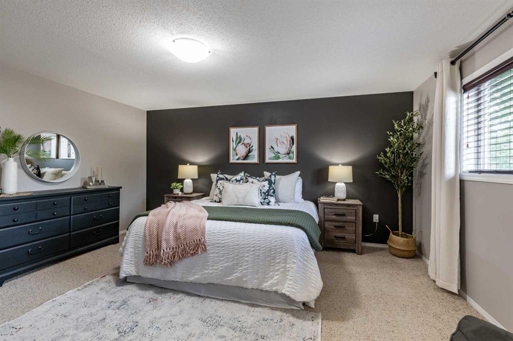 116 Vista Close SE