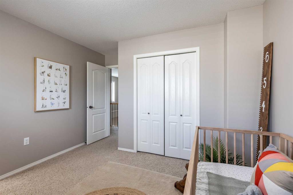 116 Vista Close SE