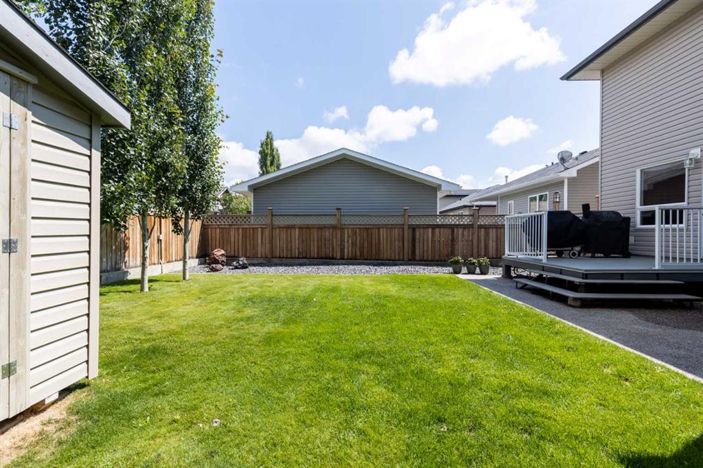 116 Vista Close SE