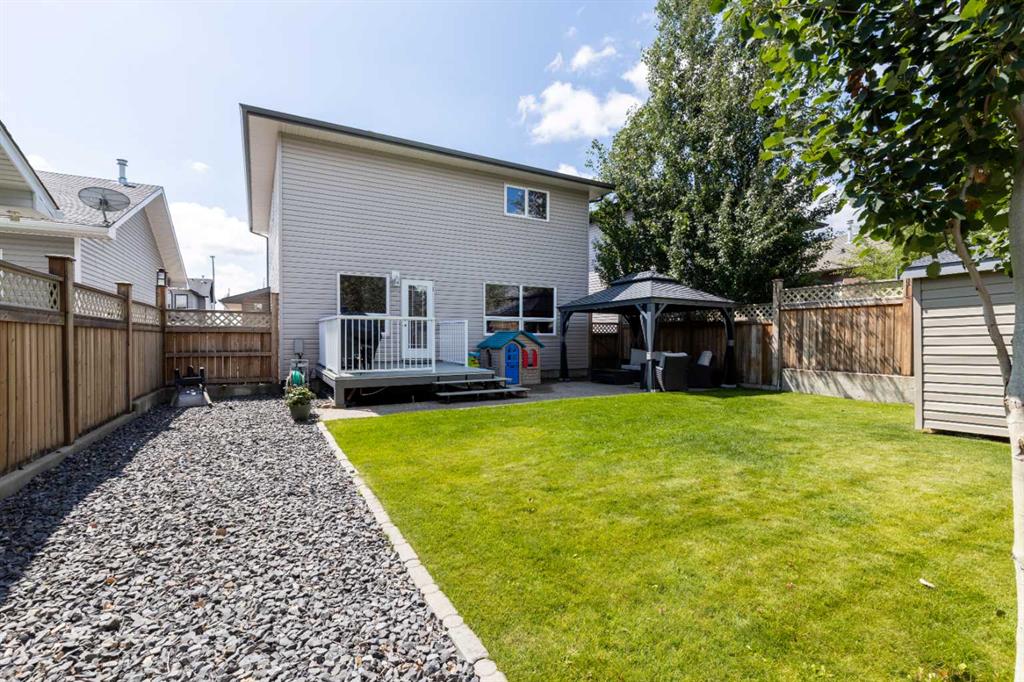 116 Vista Close SE