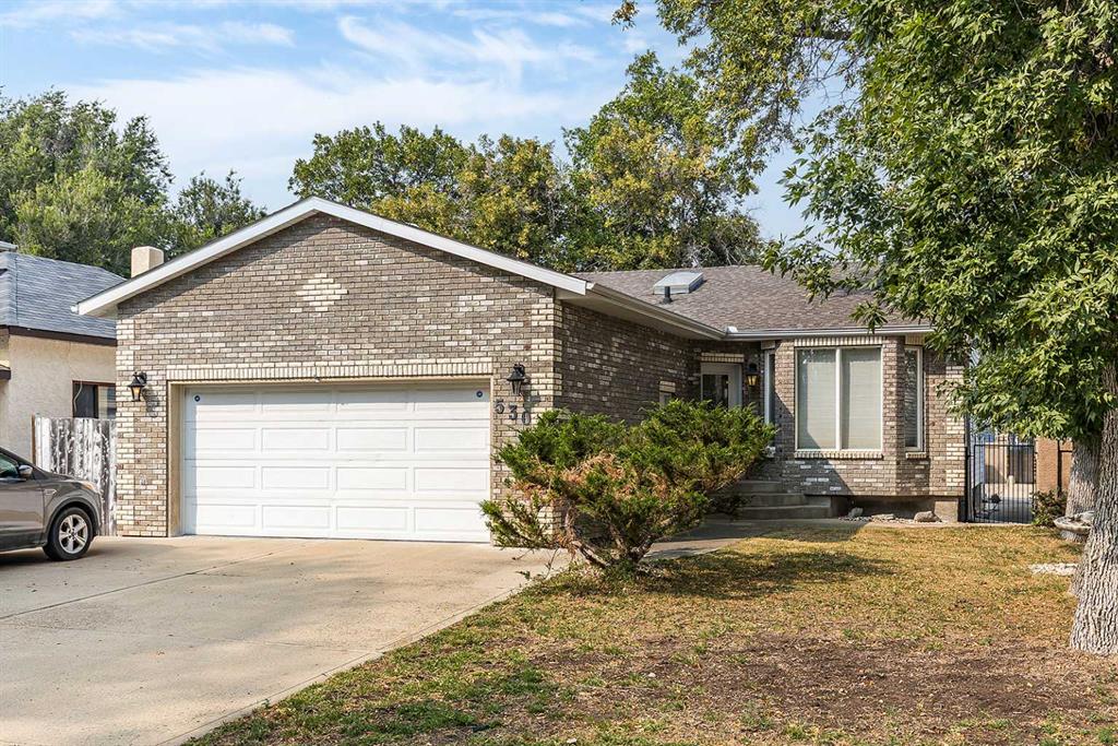 530 10 Street SE, Medicine Hat