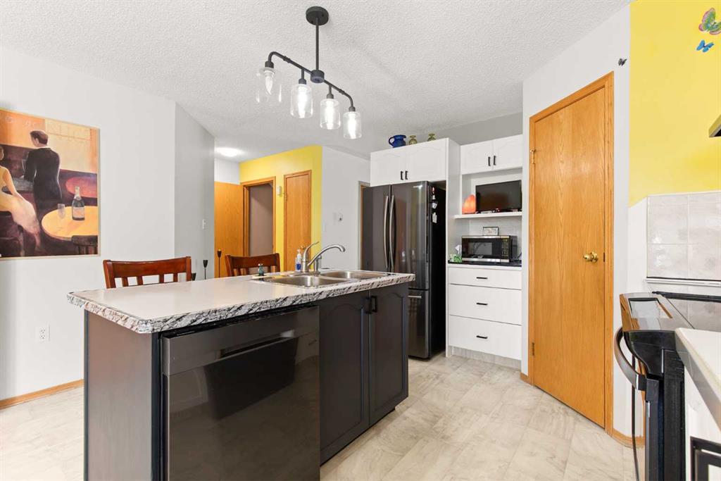 #308 165 South Ridge Drive SE