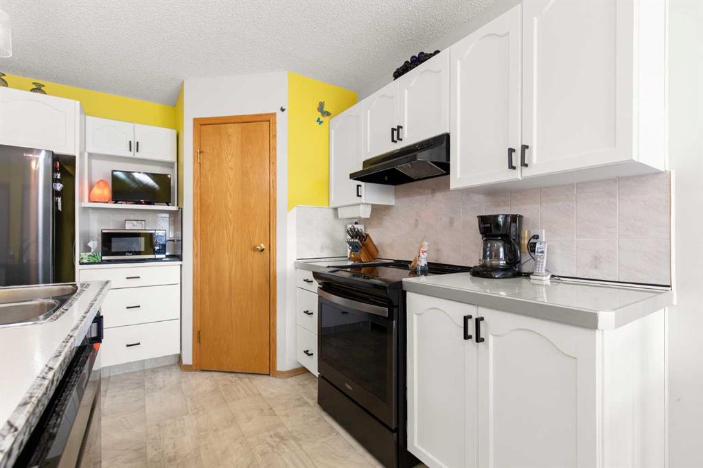 #308 165 South Ridge Drive SE