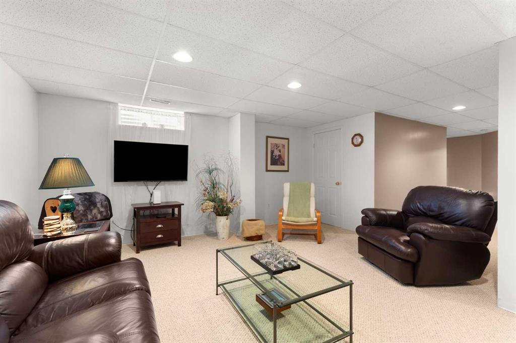 #308 165 South Ridge Drive SE