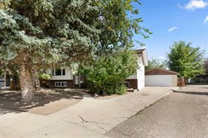 2591 22 Avenue SE, Medicine Hat