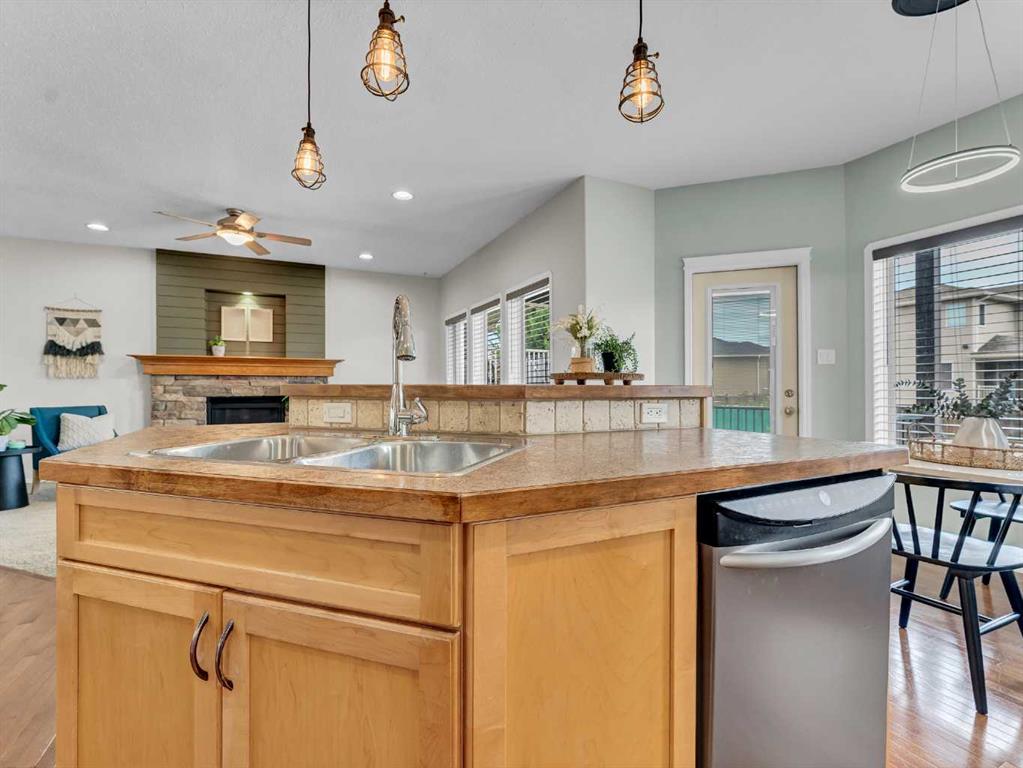 23 Vista Avenue SE