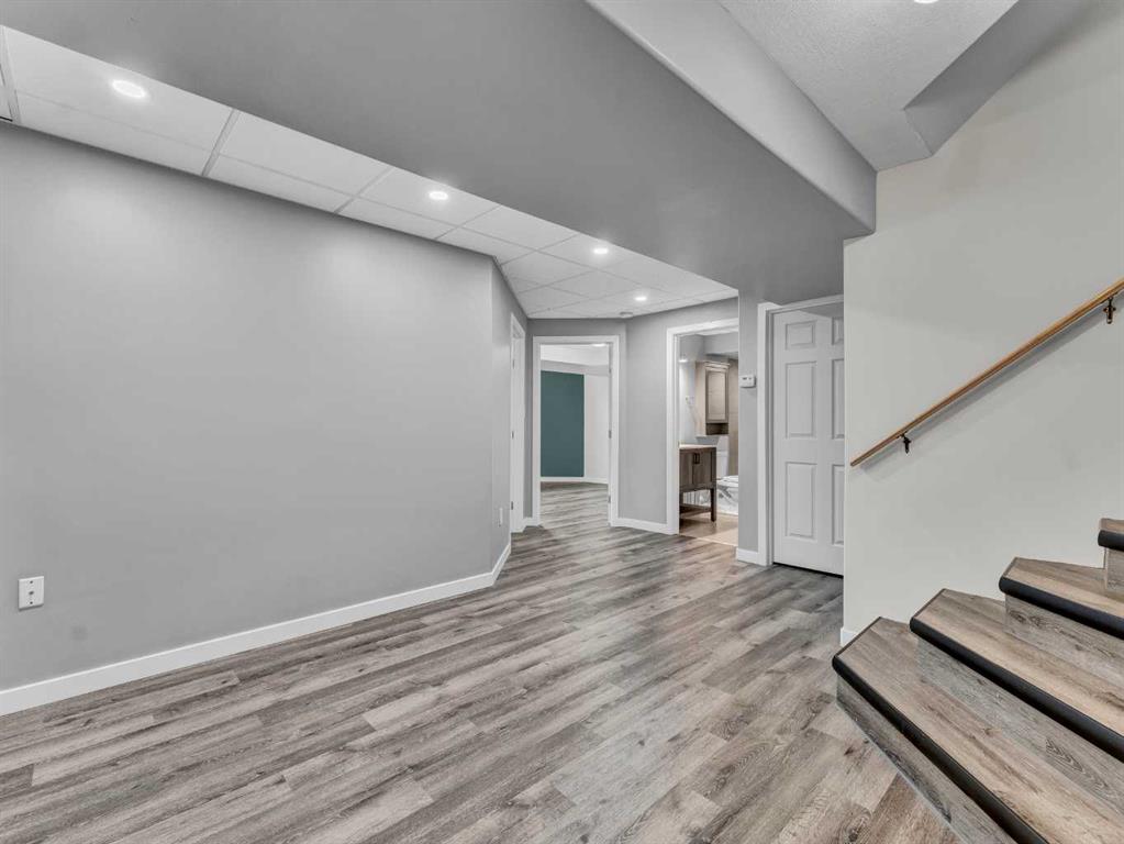 23 Vista Avenue SE