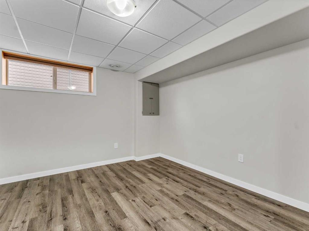 23 Vista Avenue SE