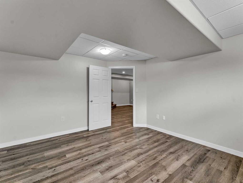 23 Vista Avenue SE