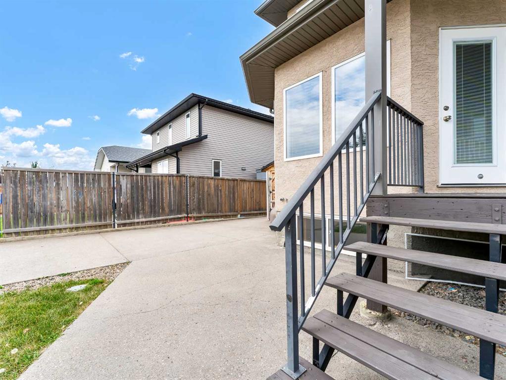 23 Vista Avenue SE