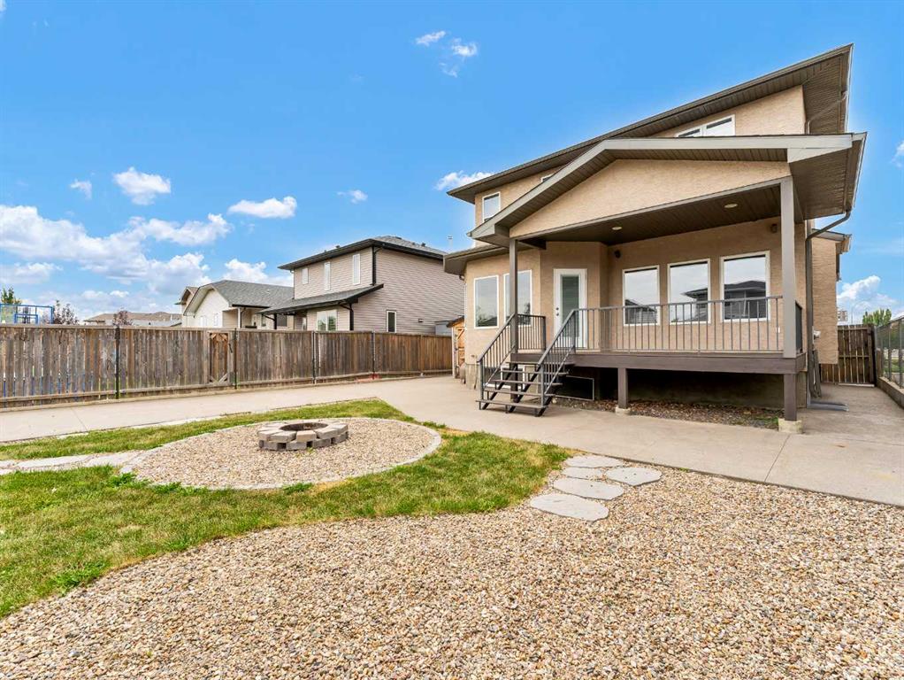 23 Vista Avenue SE