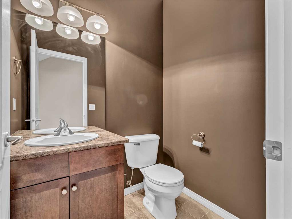 #11 298 Somerset Way SE
