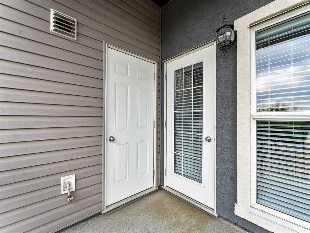 #11 298 Somerset Way SE