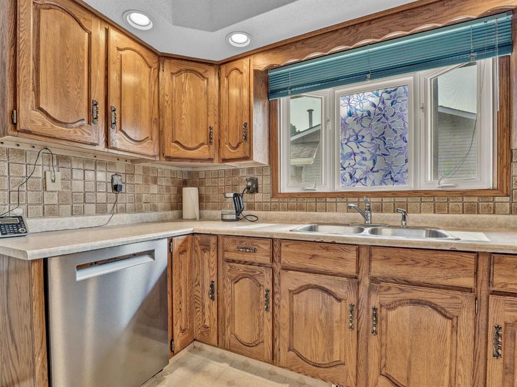 38 Rossland Crescent SE