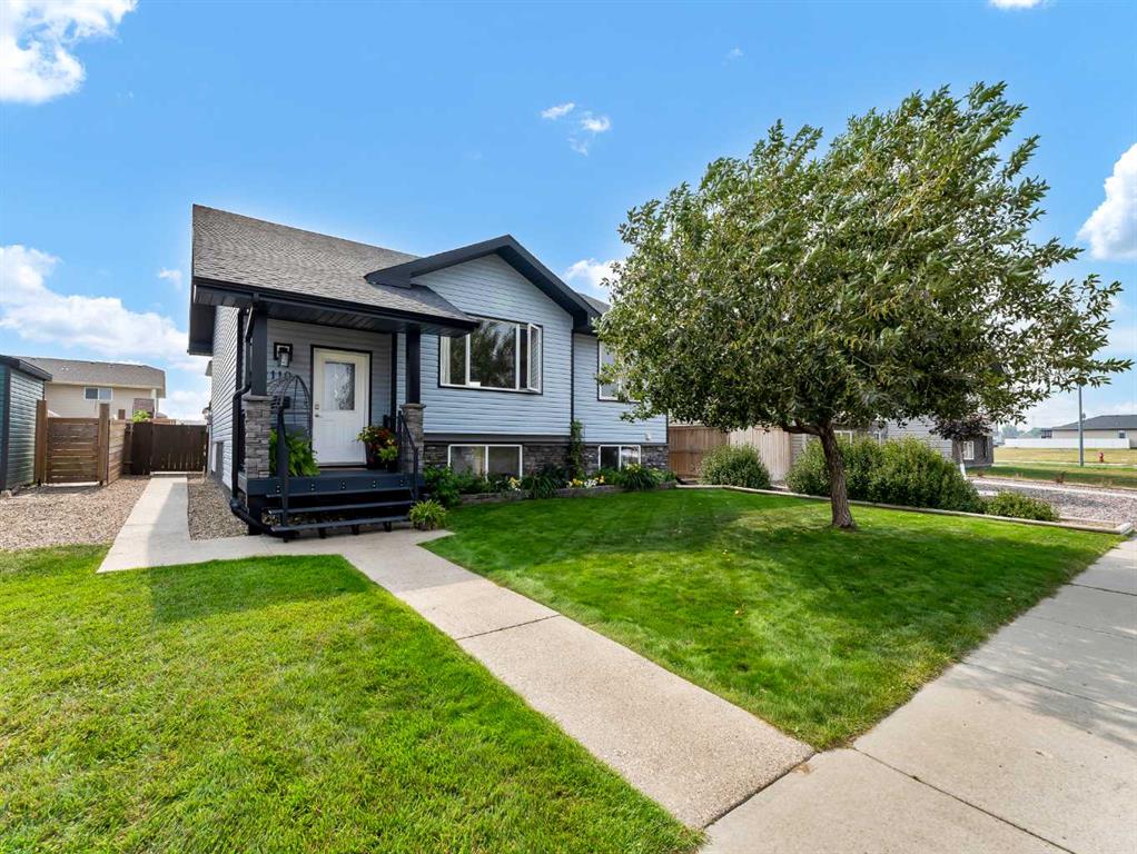 1110 9 Avenue SE, Redcliff