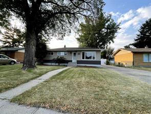 449 7 Street NE, Medicine Hat